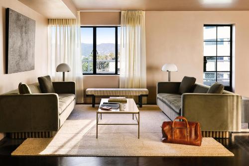 Exterior view, The Eden in Santa Monica