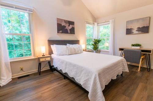 Kids Friendly Ranch,Jaccuzzi Tub,Walk to Food Lion,Keurig Machine,Crib,5G internet in Cary, USA