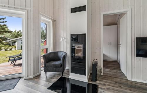Two-Bedroom Holiday Home image 4