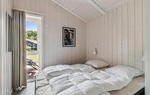 Two-Bedroom Holiday Home image 3