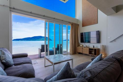 V221 Built On The Beach 4Br Villa On 5 Resort