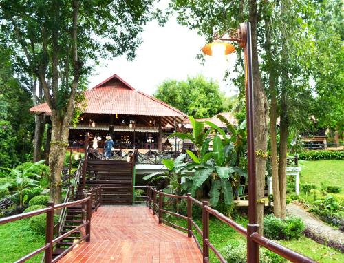 Pung-Waan Resort
