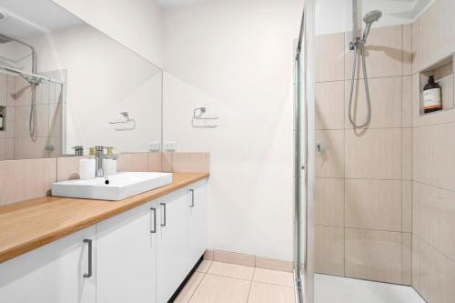 Fürdőszoba, Geelong ReGen Living near City in Észak-Geelong