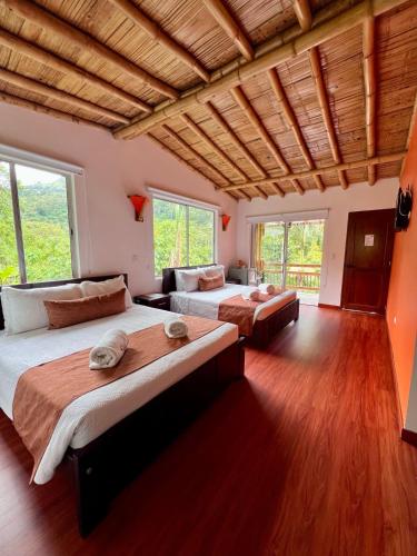 Hotel y termales Las Heliconias in Jenesano