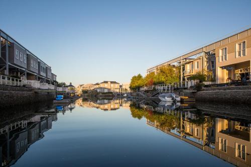 Thesen Island Romance