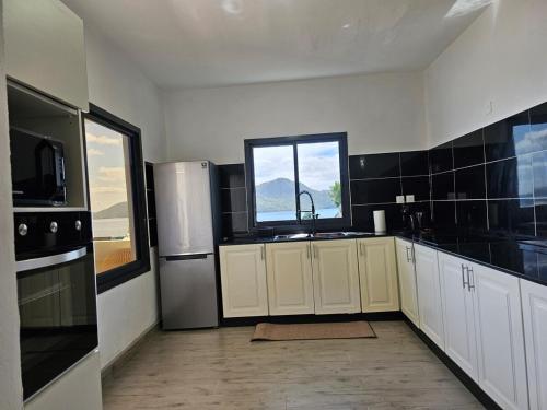 T3 tout confort avec vue panoramique in 치코니