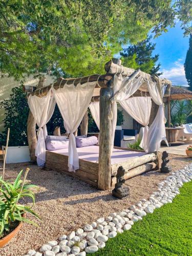 Villa Prestige 5 etoiles & T1, Piscine, Jacuzzi, cinema & Vue in Mourets
