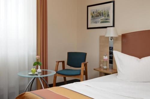 IntercityHotel Berlin Ostbahnhof - image 14