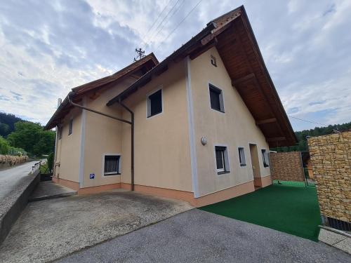 Ferienwohung- Haus Buxbaum- Nahe Worthersee in Techelsberg