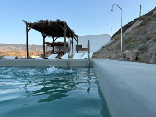 Cortijo MAMANGUEÑA PISCINA Y CUEVA