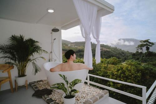 ภูธารา กลางดง in Mae Rim