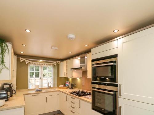 A szálláshely kívülről, Clematis Cottage in Dunsley