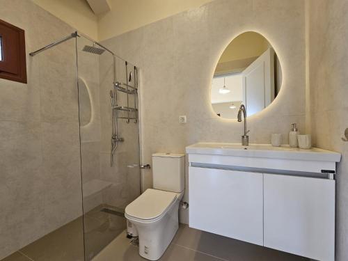 NISIDA Resort & Meditation center - Adult only in Driopi (Attiki)