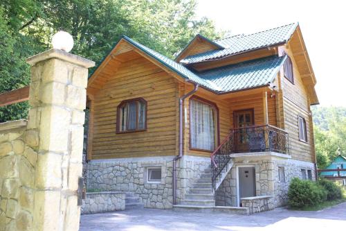 شرفة/ تراس, Sofia Forest Club in Yaremche
