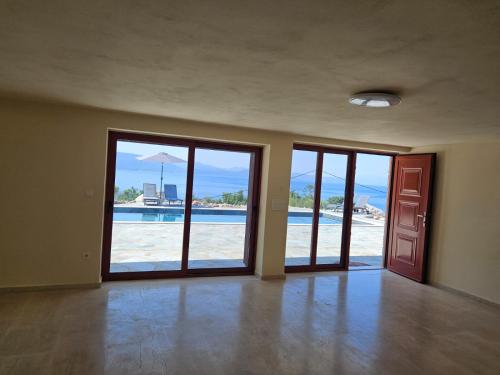 NISIDA Resort & Meditation center - Adult only in Driopi (Attiki)