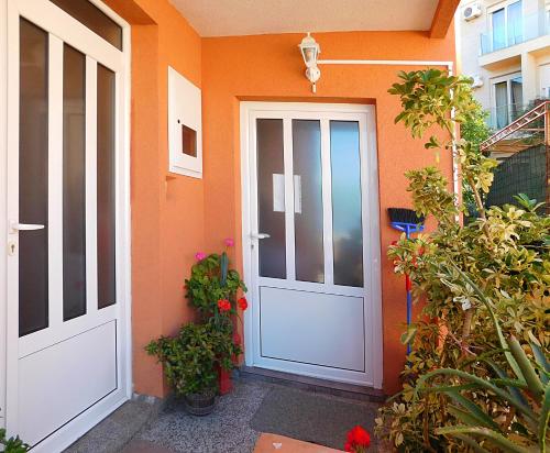 Guest House Villa Jovana - image 6