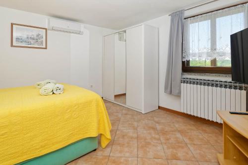 One Bedroom Apartment with Terrace image 10