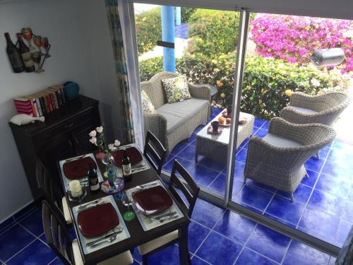 Fasiliti, Oceanfront Townhome in Marazul Dive Resort in Westpunt