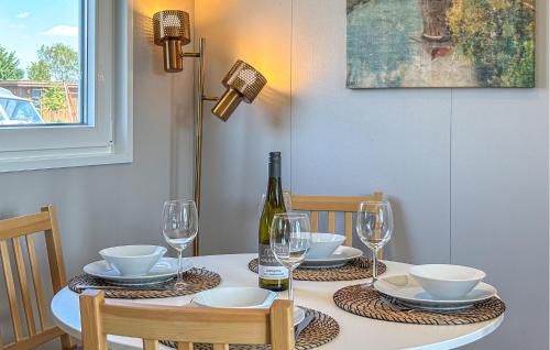 Konyha, Gorgeous Home In Breukelen With House Sea View in Stichtse Vecht