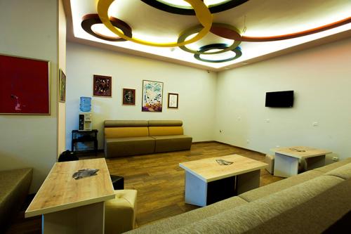 Holiday Hotel & Hostel