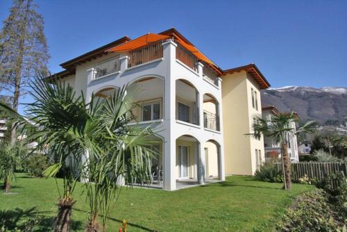 Casa La Brima by HolAp SA in Ascona, Schweiz