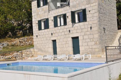 Secrets of Dalmatia in Katuni