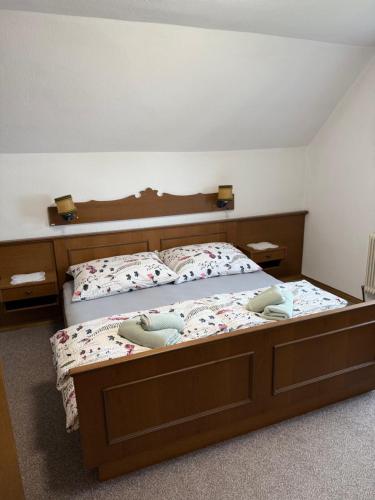 Gemütliches Vierbettzimmer mit Bad und Küche in Größing, Österreich