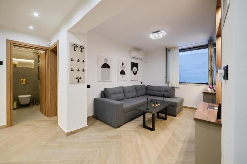 Panos City Apartment - Private parking for motorcycles, Athens (photo 2)