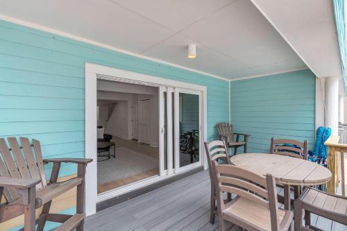 Serenity By The Sea - Amazing beach front townhome - image 2