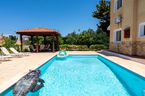 Villa Katerina, Private Pool, Garden & 3 Ensuite Bedrooms - Location, gîte - Aglantzia