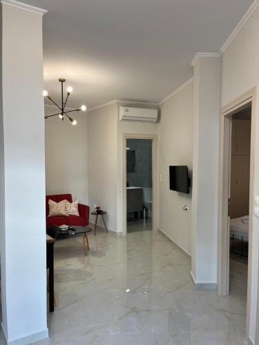 Home-1611 in Paramythia