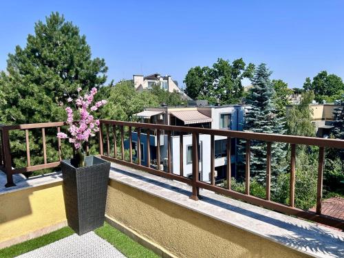 Vitosha Terrace 1BR Apartment with Parking, Sofia (Foto 7)
