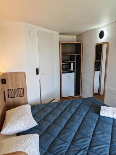 1 queen bed