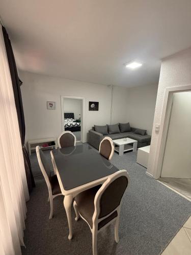 Renoviran i novo namjesten Apartman in Velika Kladuša