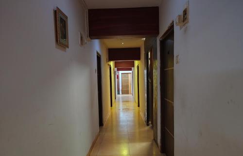 Hotel Kolkar in ปันเวล