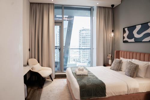 Downtown Suite l Elegant 1BR with Canal & City View l Central l Near Dubai Mall, Dubai (Foto 4)