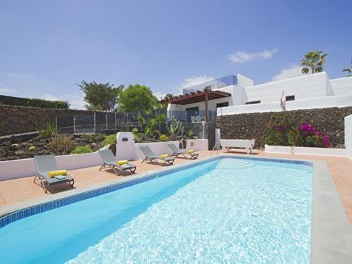 Modern Villa In Los Mojones 4 Bedrooms Large Heated Pool Villa Mojones Puerto Del Carmen