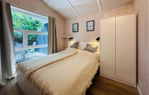 Three-Bedroom Holiday Home  image 10