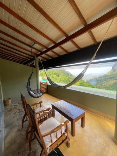 Double Room with Mountain View image 8