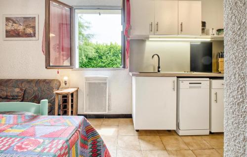 virtuve, Charmante Maison À La Campagne (Charmante Maison A La Campagne) in Saint-Crépin-et-Carlucet