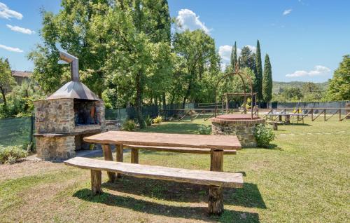  Fantastisches Haus Mit 8 Schlafzimmern in Arezzo