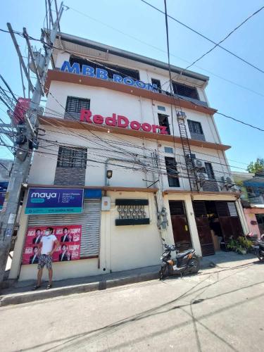 Exterior view, HM Eco Hotel in Parañaque