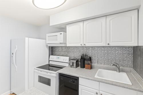 Upscale Urban Condo, Central Downtown Atlanta in Atlanta, USA