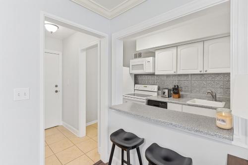 Upscale Urban Condo, Central Downtown Atlanta in Atlanta, USA