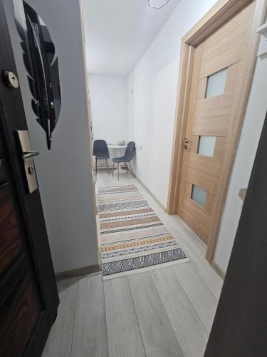 Garsoniera in รามนิกู วัลจา