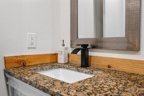 Modern Studio in Beach Resort near TC in Traverse City, USA