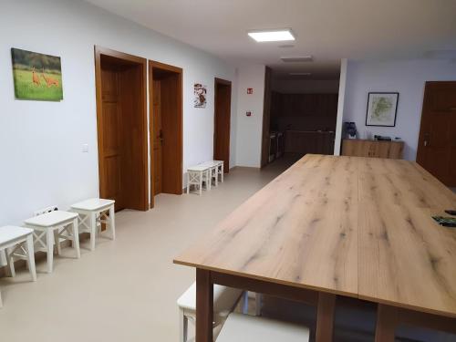 Iekārtas, RÖNK - Rostallói Turistaház és Látogatóközpont (RONK - Rostalloi Turistahaz es Latogatokozpont) in Háromhuta