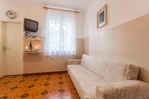 Apartment image 7