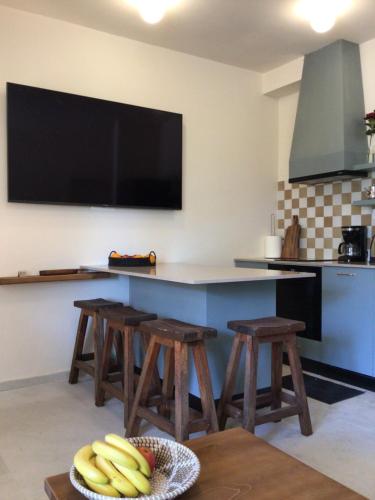 Közös társalgó / TV, Private Patio Przno Steps to Beach 2 Bedroom 2 Parkings BBQ Villa Olive in Przno