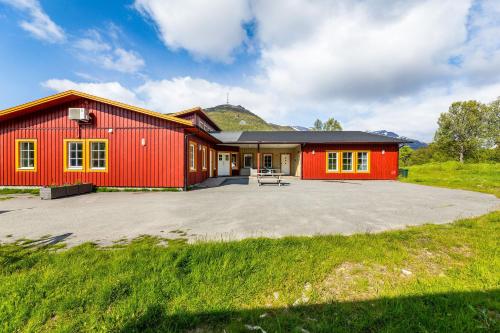 . Alteidet House